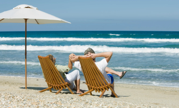 retired couple with 500k enjoying retirement