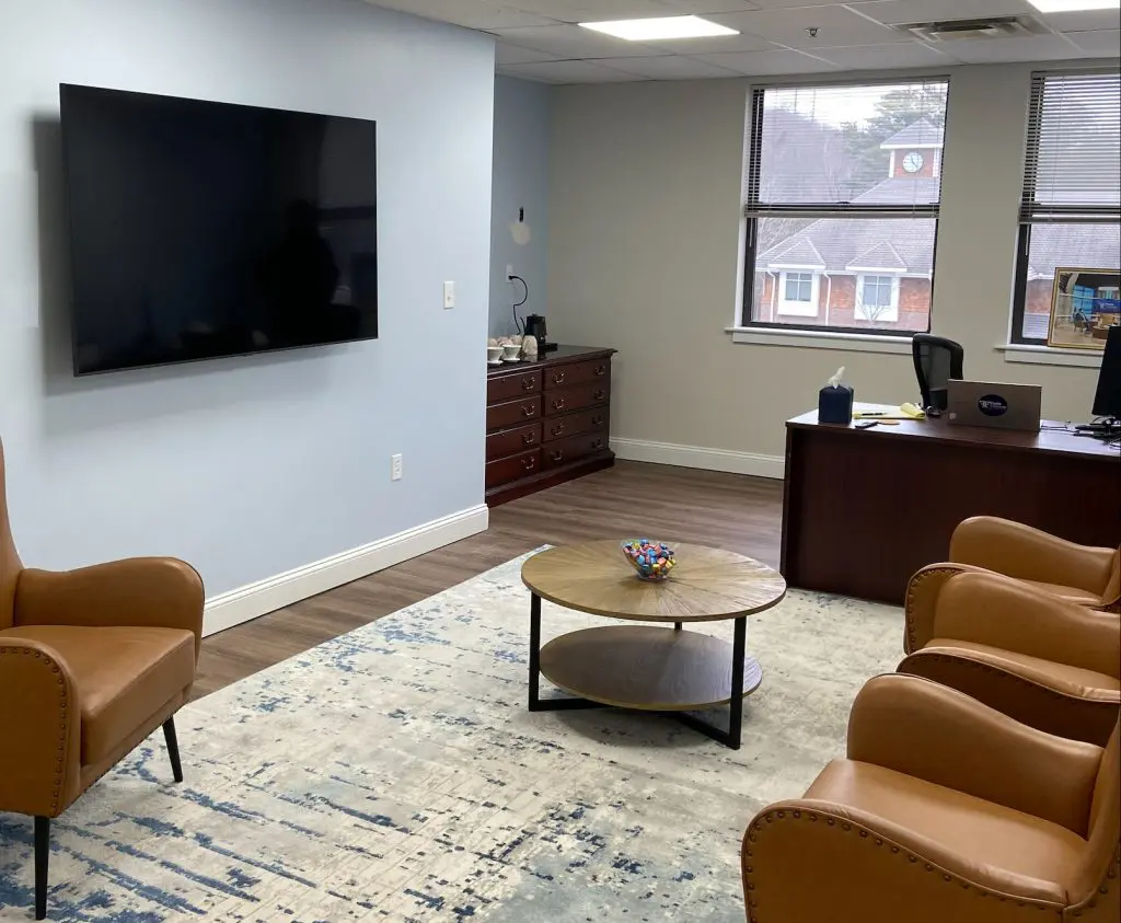 middlebury office for fuchs financial in ct